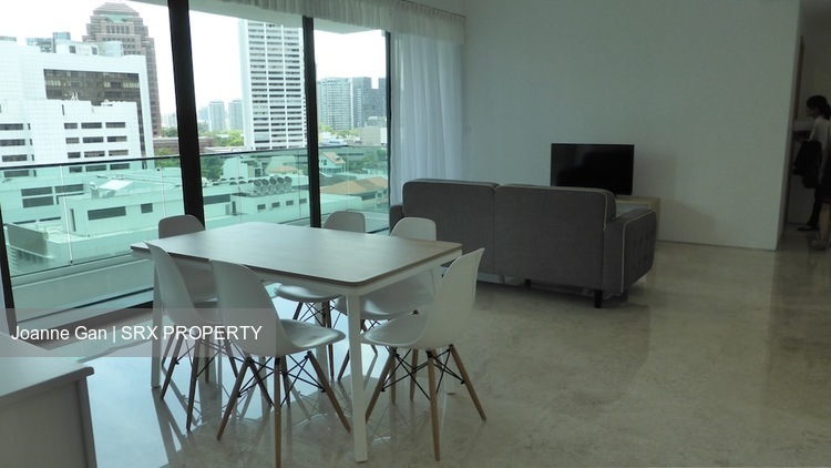 Rhapsody On Mount Elizabeth thumbnail photo